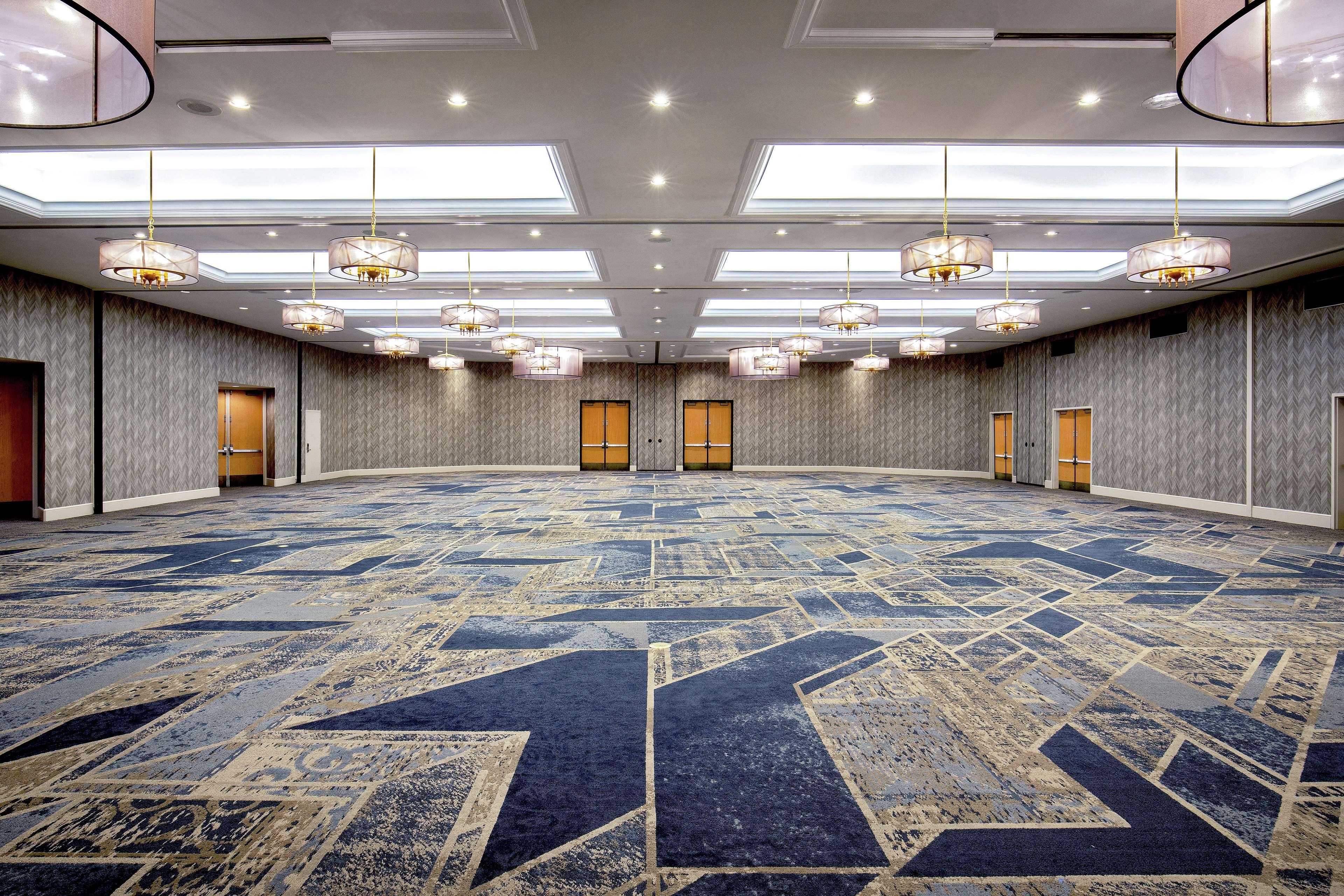 Hotel Doubletree By Hilton Downtown Nashville