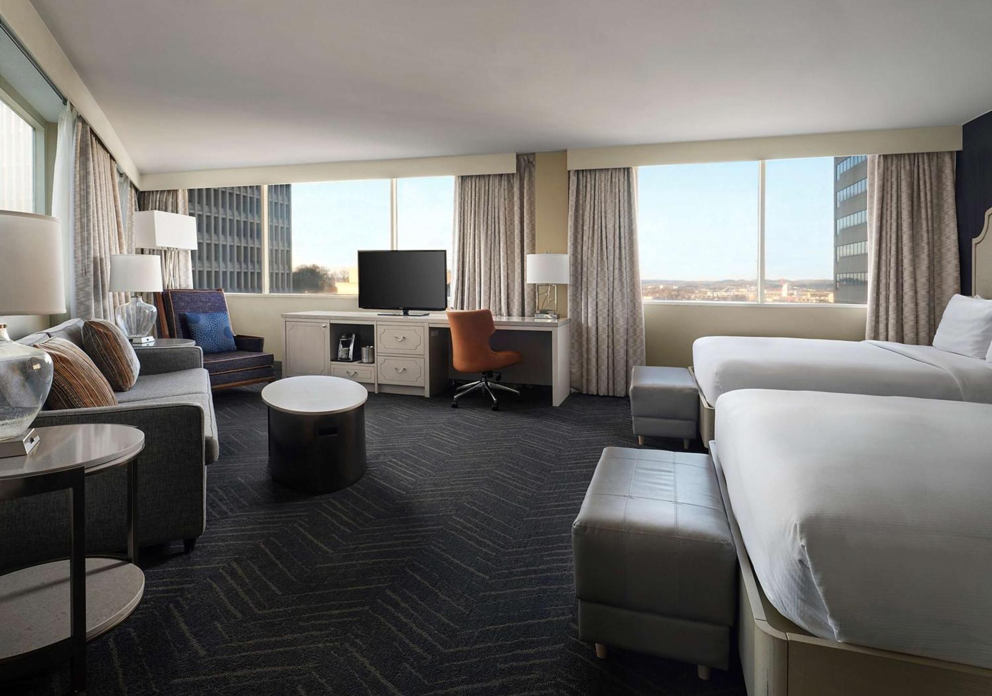 Doubletree By Hilton Downtown Hotel 4*