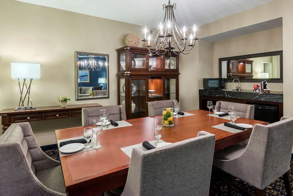 Hotel Doubletree By Hilton Downtown Nashville